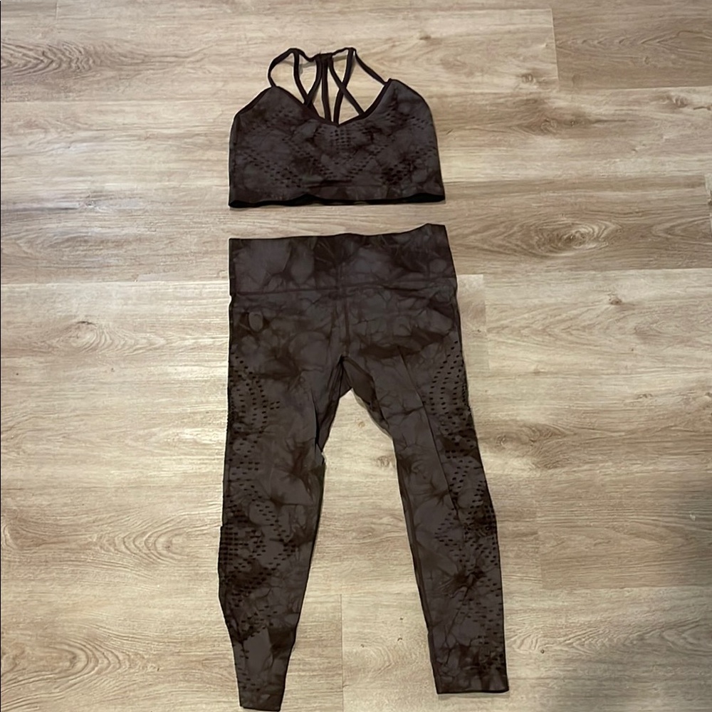Betsey Johnson Brown Tie-Dye Sports Bra and Leggings Set